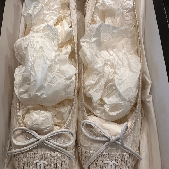 CHANEL CC Sheer Tweed Lamb Leather Cruise Spring Summer White Ballet Flats 38 - Picture 2 of 8